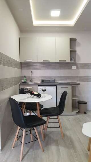 Апарт-отели Cubranovic apartments Бар Апартаменты с террасой-1